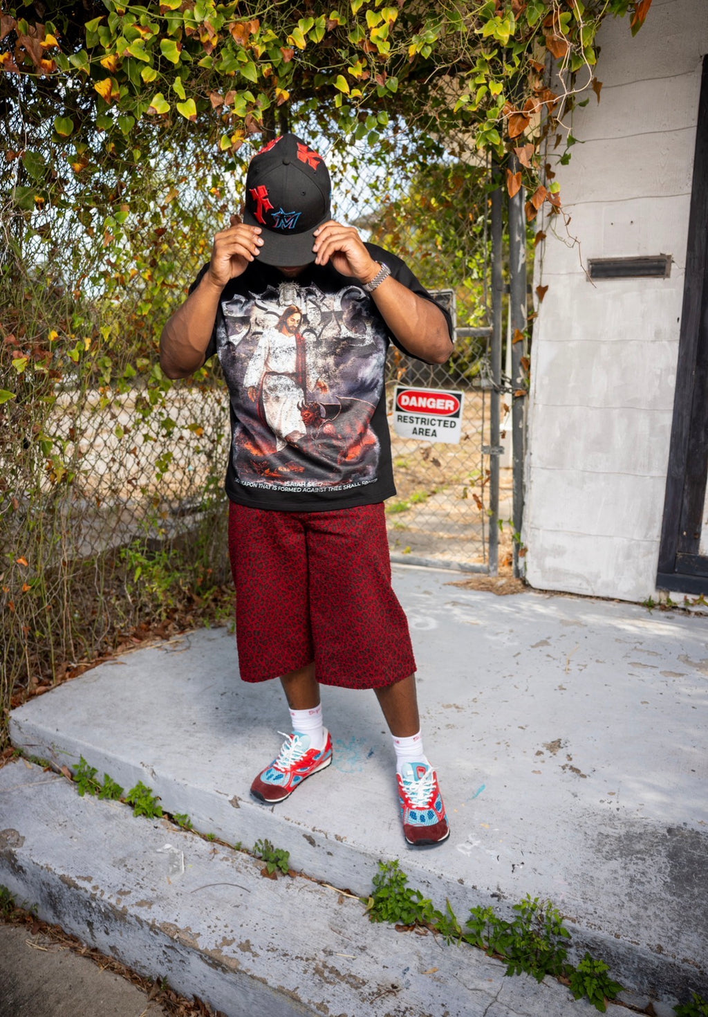 Jesus wins Boxy T-Shirt