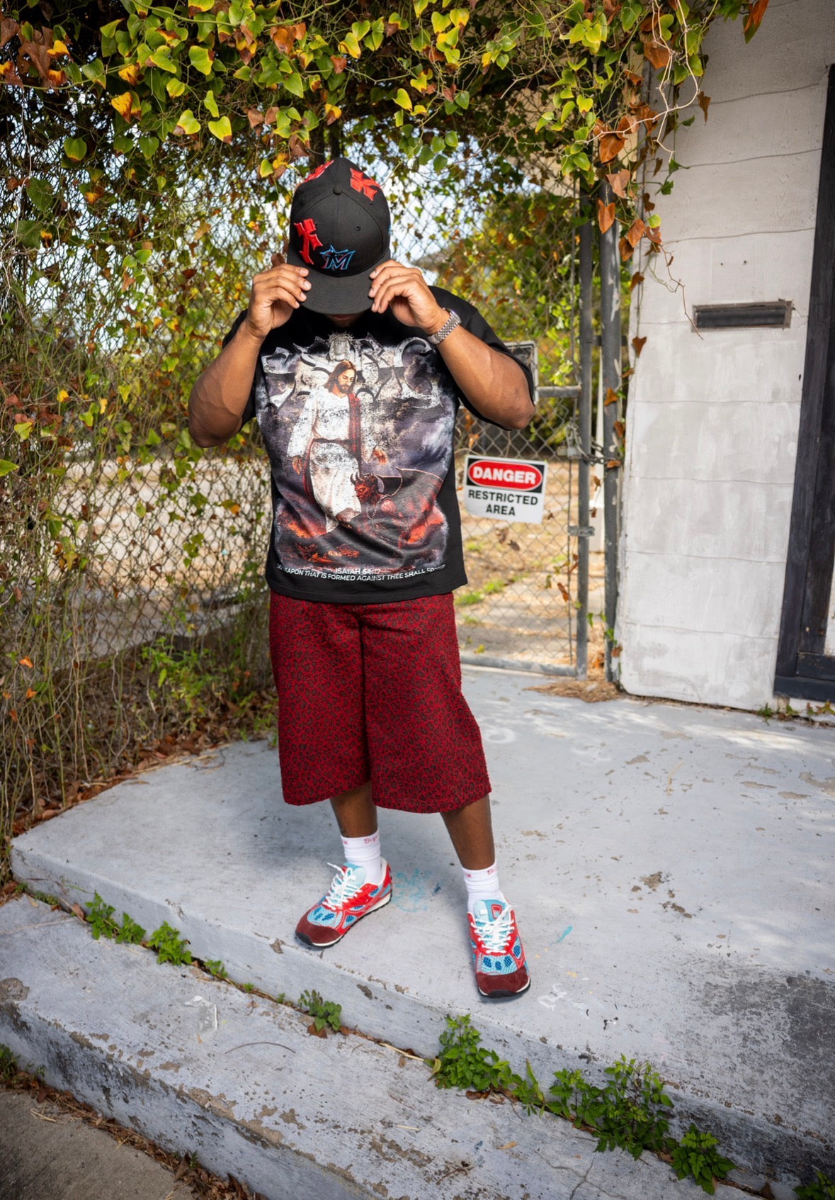 Jesus wins Boxy T-Shirt